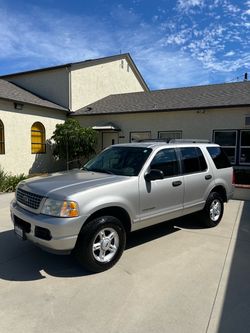 2005 Ford Explorer