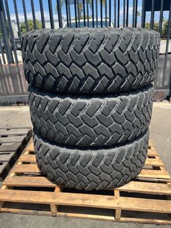Nitto Trail Grappler M/t 37/12.50/17 (3 used)