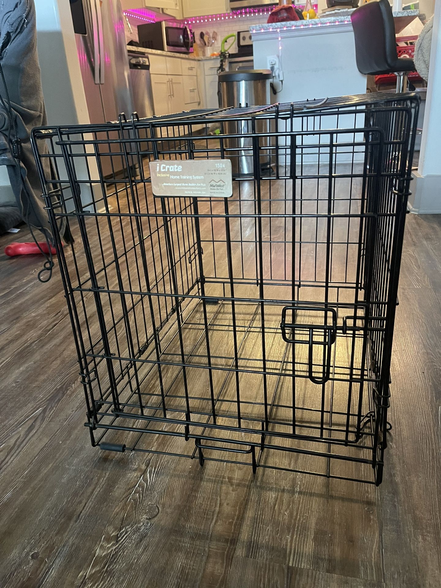 Small / Medium Size Dog Kennel / Crate