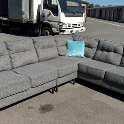 Sectional Couch 