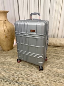 Jessica Simpson Jewel Plaid Medium Hardside Check in Spinner Suitcase 26”