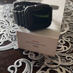 I watch 5 Space Grey 44mm With Cellular .Hardly Used It 