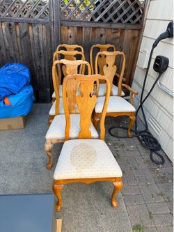 FREE Dining table chairs