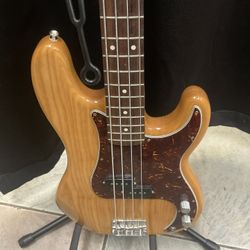 Fender Precision Bass 