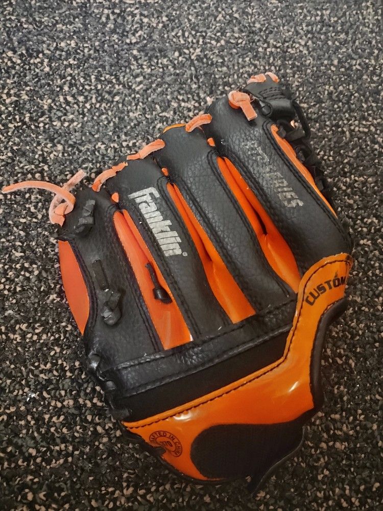Franklin Baseball Gloves Size 9.5"