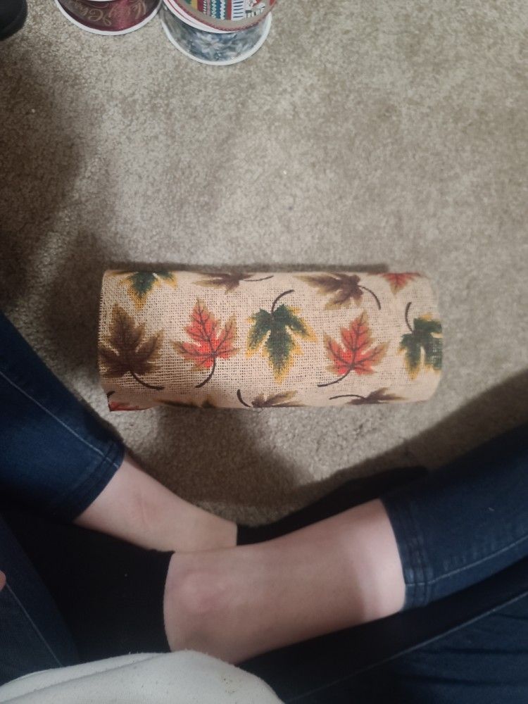 Fall Leaves Mesh Roll