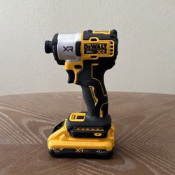 Dewalt 20v XR impact driver with 4.0ah Battery