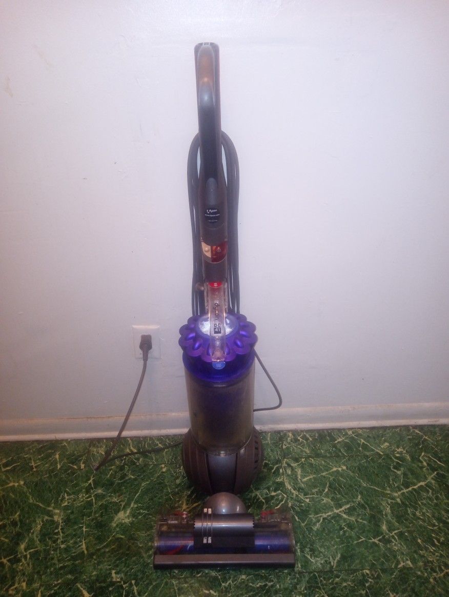 Dyson Dc41 Ball Pet Vacuum 60.00