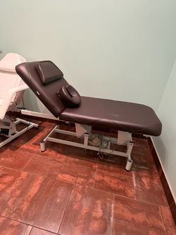 Electric Massage Treatment Table with Face Cradle