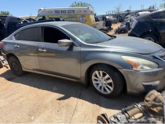 2014. Nissan altima for parts only