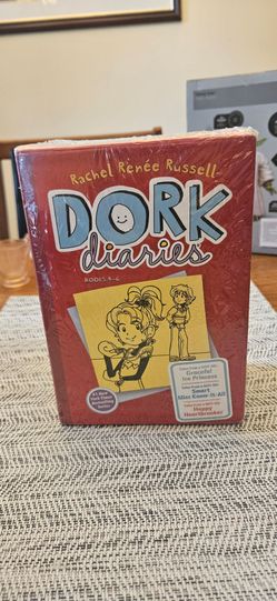 DORK DIARIES NEW