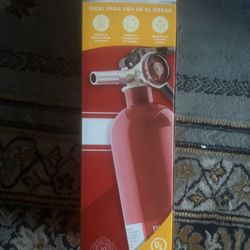 Fire Extinguisher 🧯 Brand New In Box $18