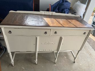 Vintage Sideboard/Buffet