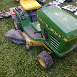 John Deere Riding Mower