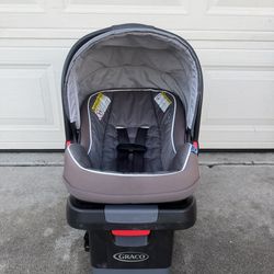Graco baby  carseat  with base $45