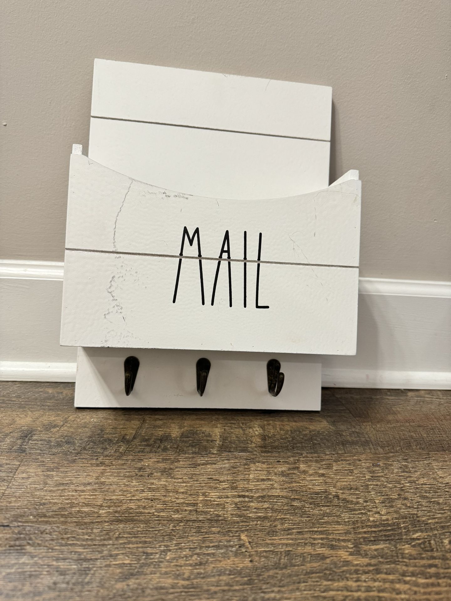 Mail Box And Keychain Holder!!