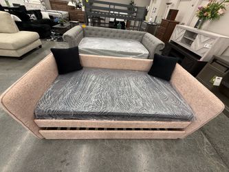 DAY BED