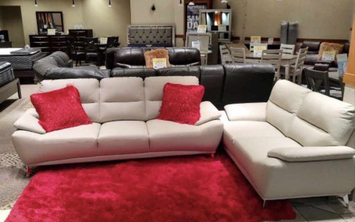 BEIGE OR LIGHT GRAY SOFA AND LOVESEAT, image size:1170x734