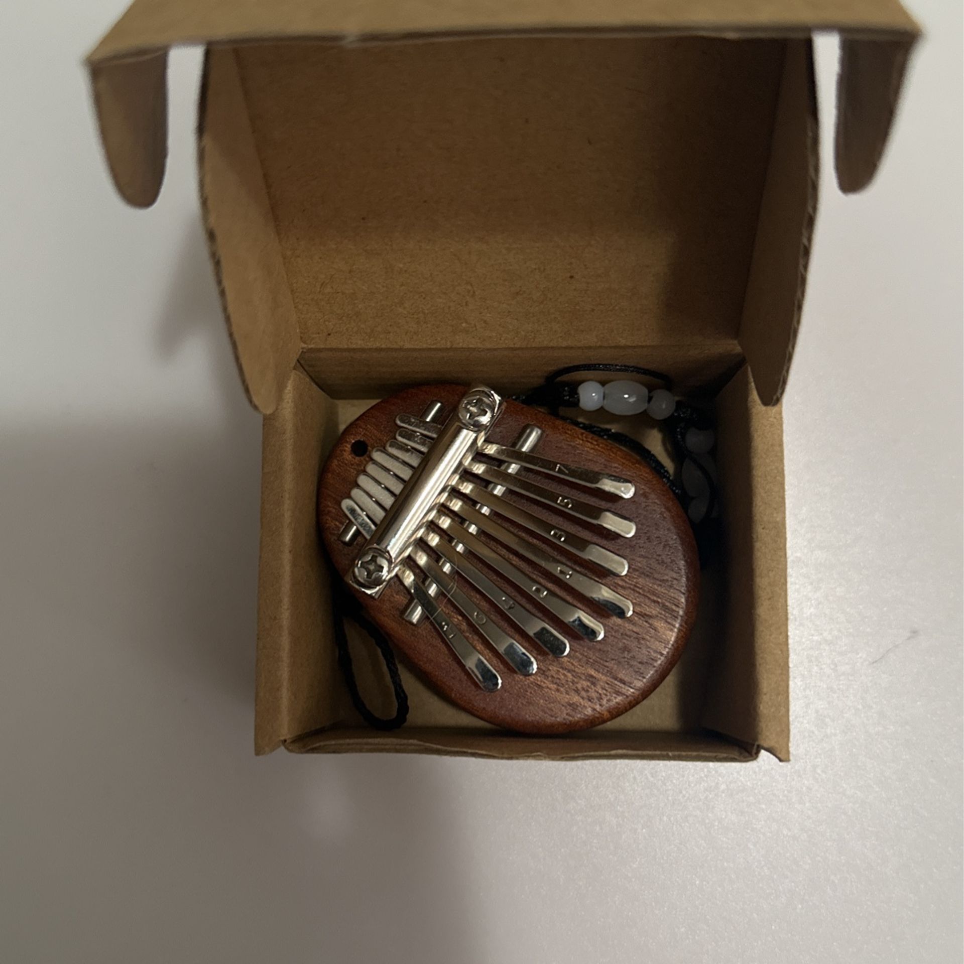 Mini thumb piano (3)
