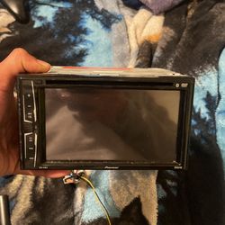 Bluetooth Stereo (touchscreen) 