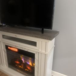 White Electric Fireplace With Gray Top