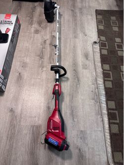 BRAND NEW TORO FLEX -FORCE 60 -VOLT MAX MULTI HEAD 14"-16"-IN STRAIGHT SHAFT BATTERY STRING TRIMMER ATTACHMENT CAPABLE . CHARGER AND BATTERY 60V. 2.5 