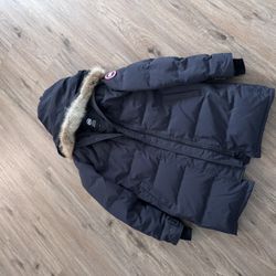 Women’s Canada Goose !