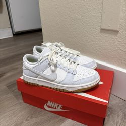 Women’s Nike Dunks 