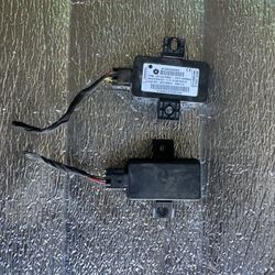 OEM-Mopar control unit for tire-pressure monitoring.