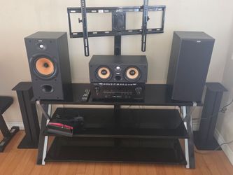 TV Stand up to 75"