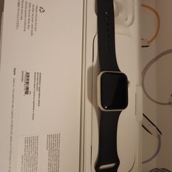 Apple WATCH SE 3, 40mm  (Open Box - Never Used)