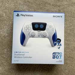Astro Bot PS5  Dualsense Controller Limited Edition MISB