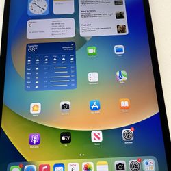 iPad Pro 12.9 WiFi 3rd Generation 64GB Great Condition 
