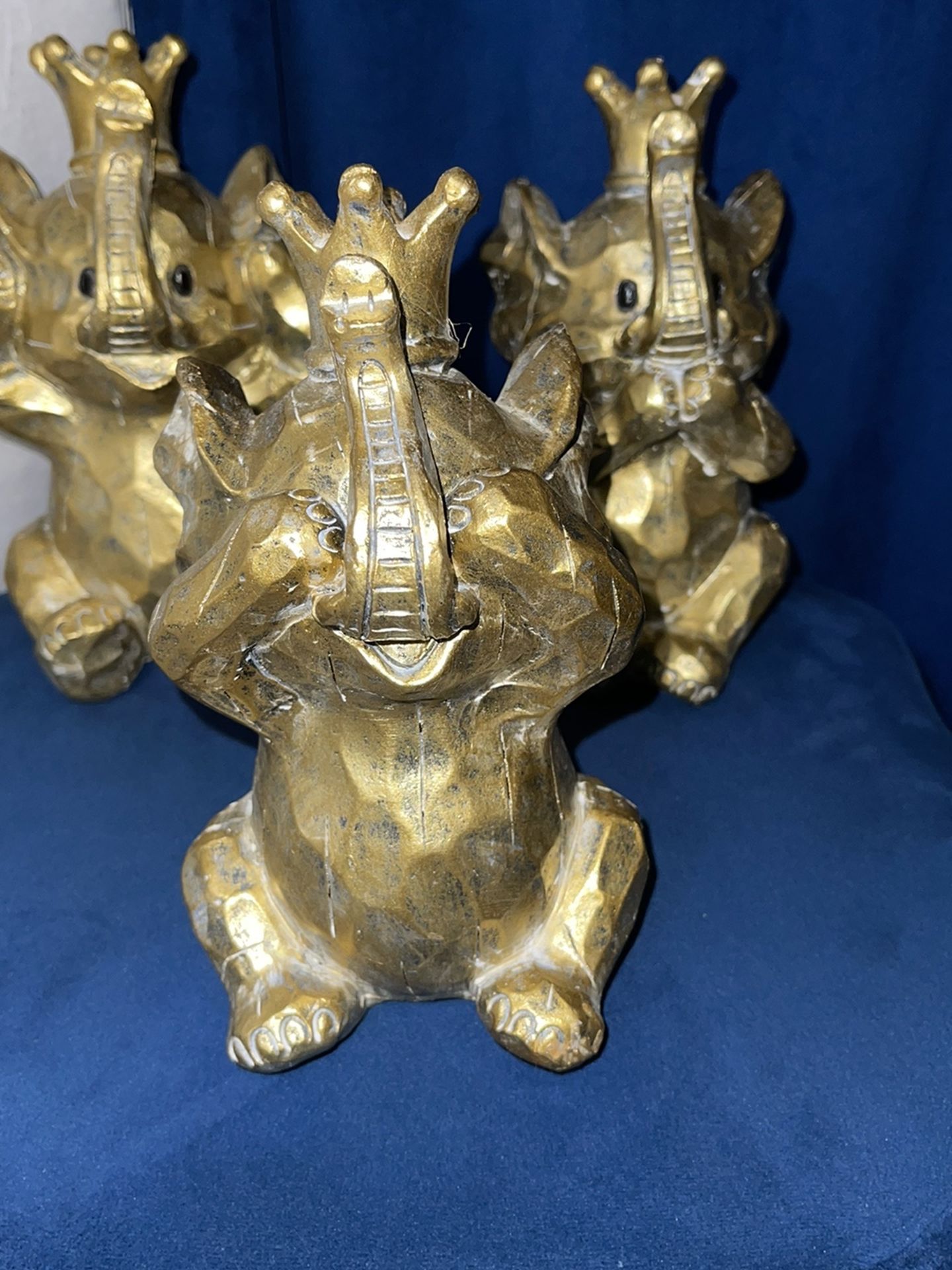 gold elephant no evil