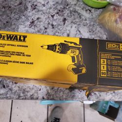 Dewalt Scrugun New