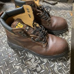 Caterpillar Boots in good Condition $35 Cash Pick up in Maltby 