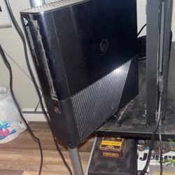 Xbox 360 Black With Controller Disc Works Price Is Negotiable 