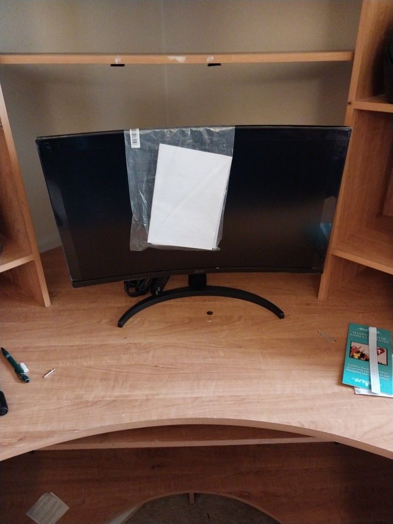 Acer 17" Curve Monitor