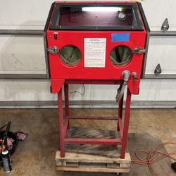 Bench top Abrasive Blast Cabinet 44 lb. Capacity