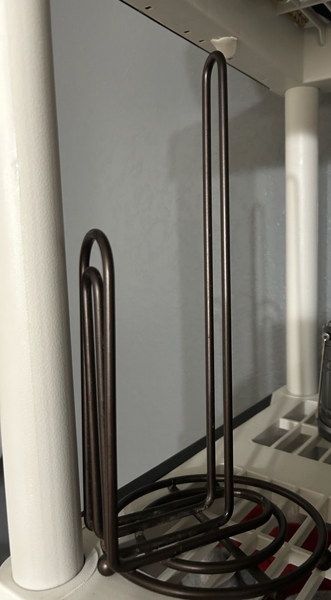 Paper towel holder Bronze