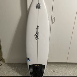 5’6 T. Patterson Surfboard