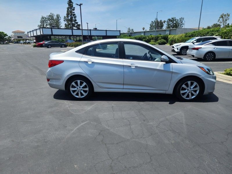 2012 Hyundai Accent