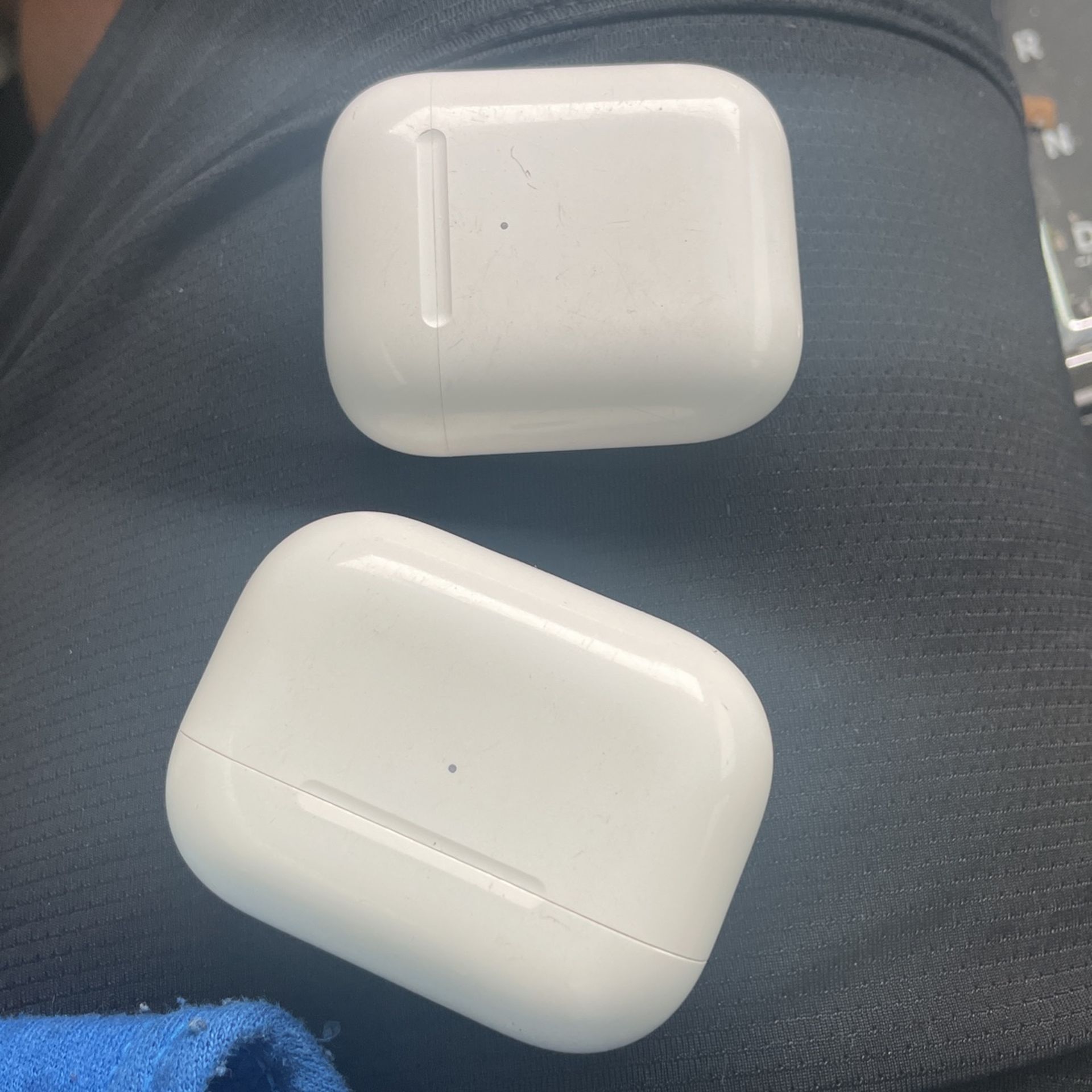 Reg AirPods And Air Pod Pros