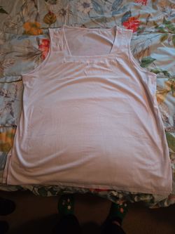XXL TANK TOP NWOT