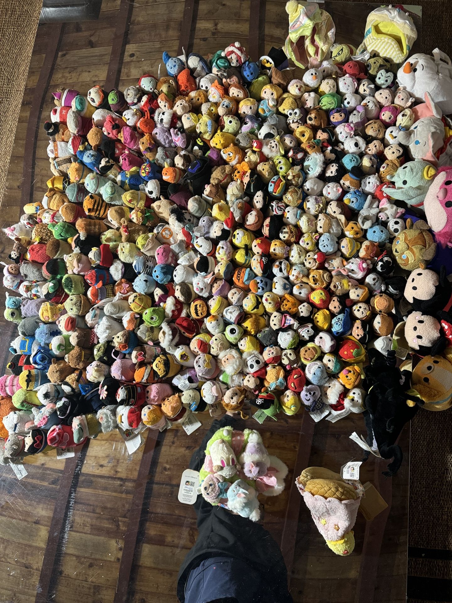 Tsum Tsum Disney About 400 Pieces.
