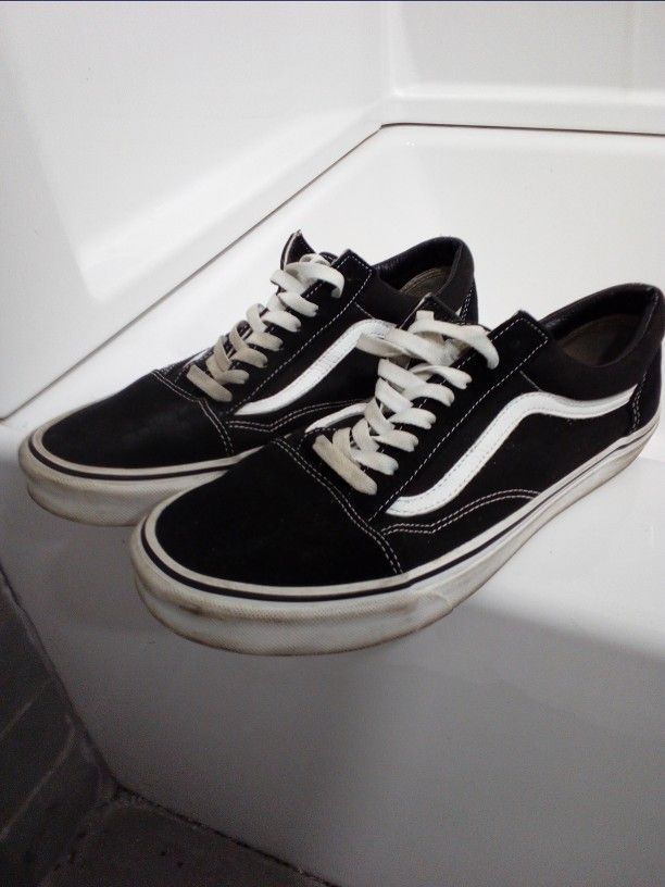 Vans Size 12 (Black and White)