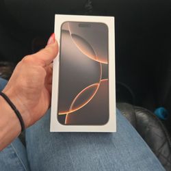 New 16 Pro Max 1Tb