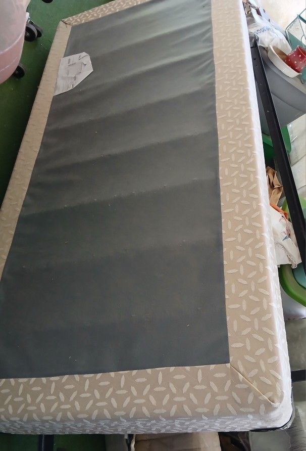 Twin box Spring With Frame