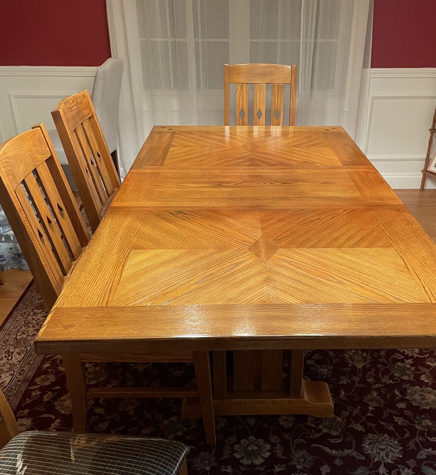 Dining Table And 6 Chairs