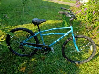 Schwinn mens 27.5 beach cruiser with gears